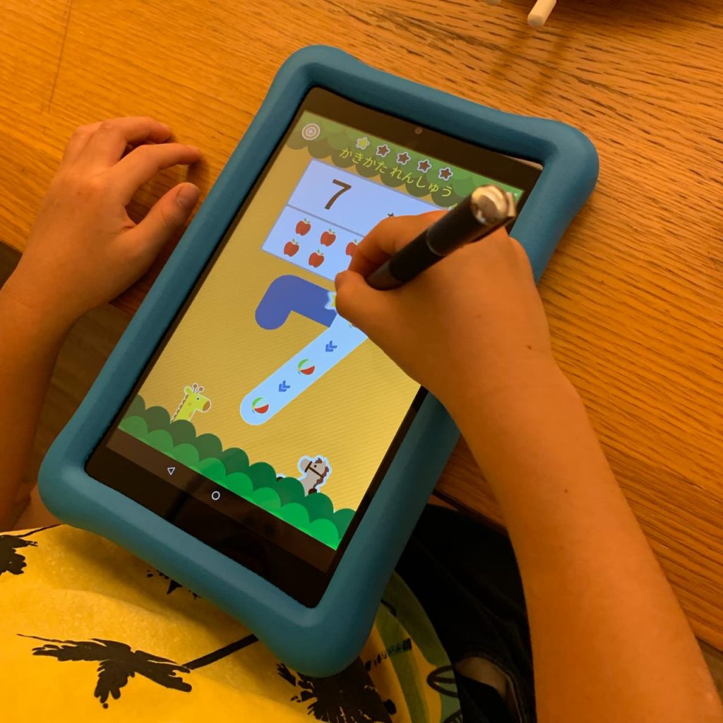 Amazon Fire HD 8タブレット キッズモデル到着、6歳の息子はもう夢中です | Masakiマレーシア🇲🇾子連れ移住ブログ